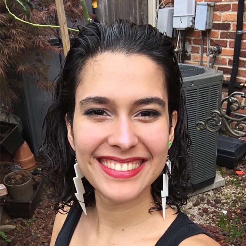Meet your Posher, Camila